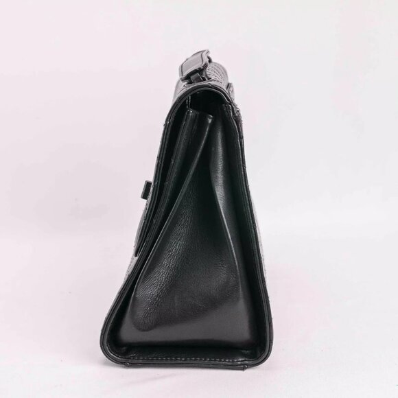 Authentic CHANEL 2.55 Vintage Black Quilted Leather 2.55 handbag - Picture 7 of 15